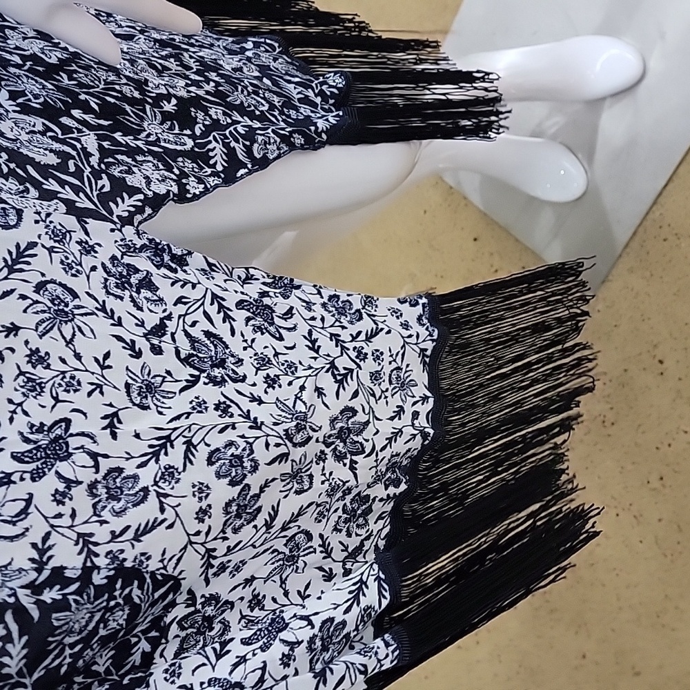 🩷 Democracy White & Blue Floral Kimono With Fringe at Hem Open Caridgan - Picture 5 of 10